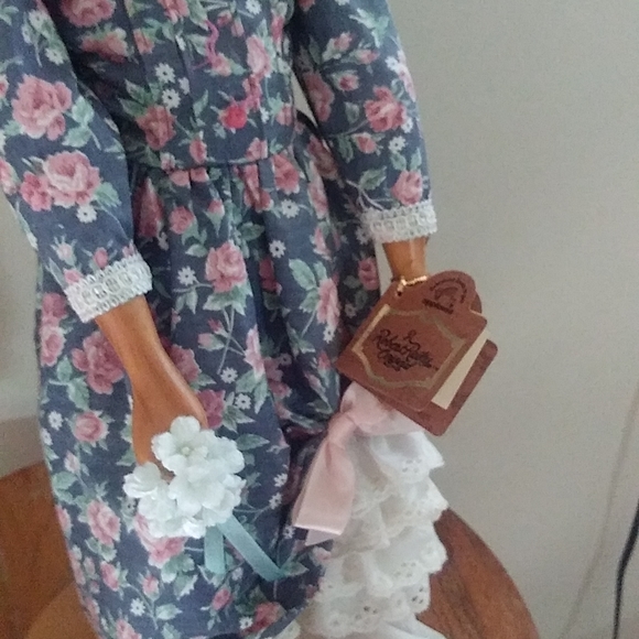 Raikes Original Hand Carved Doll Claire 1991 - Picture 2 of 6